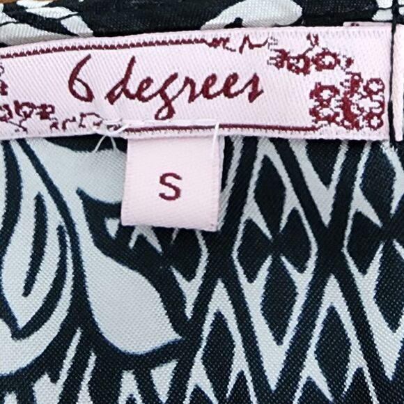 6 Degrees Women's Sleeveless V Neck Elastic Waist Top Size Small - Picture 6 of 6